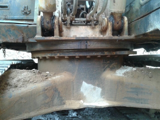 KOMATSU PC200-3  ขายด่วน 380,000 บาทค่ะ