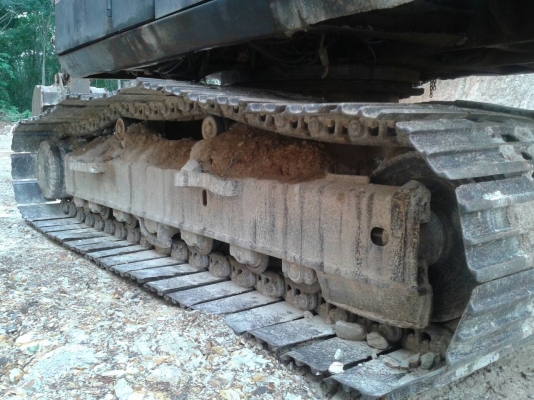 KOMATSU PC200-3  ขายด่วน 380,000 บาทค่ะ