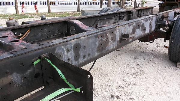 **460,000 บ.ต่อรอง**ขายหัวคัสซี6ล้อประกอบ ช่วงยาว HINO FF2HMA HO6C Bointer 205HP เครื่องแน่นแรงๆ เกียร์HO เข้าง่ายไม่มีหลุด ช่วงล่างใหญ่ คัสซีใหญ่เดิมๆ ไม่ปะไม่ดาม มีสนิมบ้างช่วงปลายแต่ไม่ผุ ยาว6.00ม. หัวเก๋งดีไม่ผุ ภายในดีคอนโซลดี พ.พาวเวอร์ เบรคทริฟฟี่