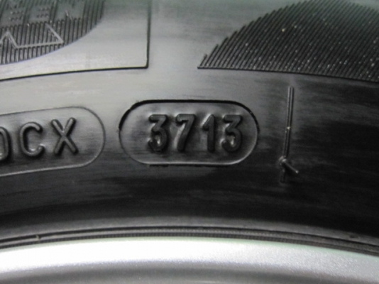 ขายล้อแม็กป้ายแดง Honda BRIO พร้อมยางขอบ 14 ใช้ไม่ถึง 100 โล