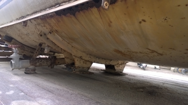 ถังน้ำ6000ลิตร สวยมาก..ยกลงจาก6ล้อเล็ก..มีปั้มสูบน้ำครบชุด...