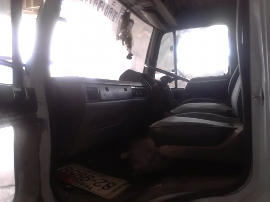 ขายครับ รถประกอบ HINO HO7D ติดเฮียบคีบเหล็ก ยาว 6.5 เมตร พร้อมใช้งาน เอกสารพร้อมโอน