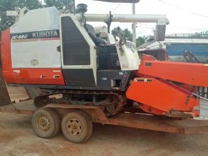 ขายรถเกี่ยวข้าว KUBOTA DC 68 Gสภาพพร้อมใช้ราคาถูก ขายรถเกี่ยวข้าว KUBOTA DC 68 Gสภาพพร้อมใช้ราคาถูก