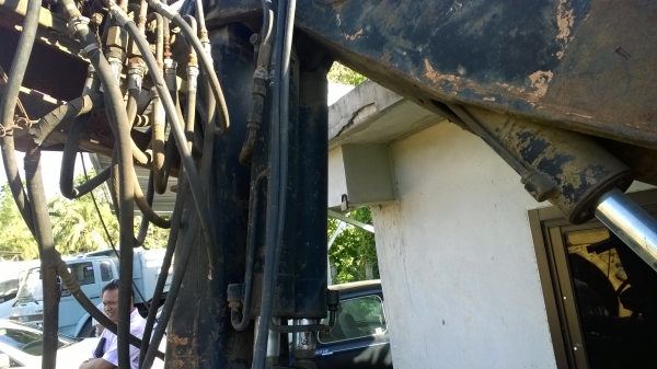 เครนพับ(เฮี๊ยบ) 5 ตัน..พร้อมหัวขยุ้มหมุนรอบทิศทาง..ไม่มีปั้ม.. เครนพับ(เฮี๊ยบ) 5 ตัน..พร้อมหัวขยุ้มหมุนรอบทิศทาง..ไม่มีปั้ม..