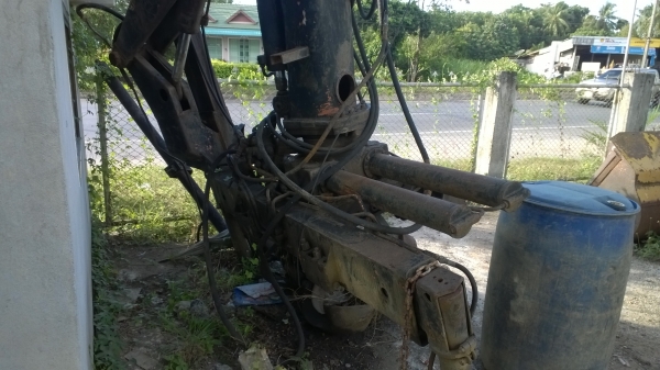 เครนพับ(เฮี๊ยบ) 5 ตัน..พร้อมหัวขยุ้มหมุนรอบทิศทาง..ไม่มีปั้ม..