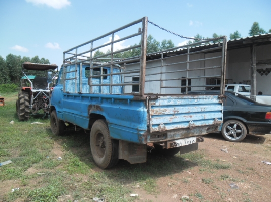 โตโยต้า 4 ล้อกลาง