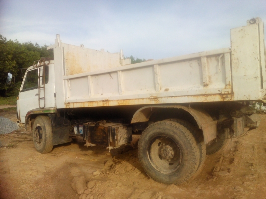 ขายรถหกล้อดั้มISUZU  เครื่อง J  165แรง คัชซีสวยดั้มดีเครื่องแน่นพร้อมใช้