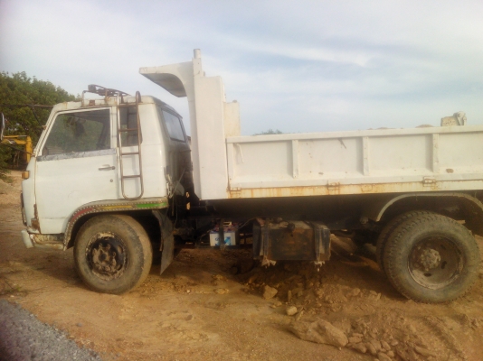 ขายรถหกล้อดั้มISUZU  เครื่อง J  165แรง คัชซีสวยดั้มดีเครื่องแน่นพร้อมใช้