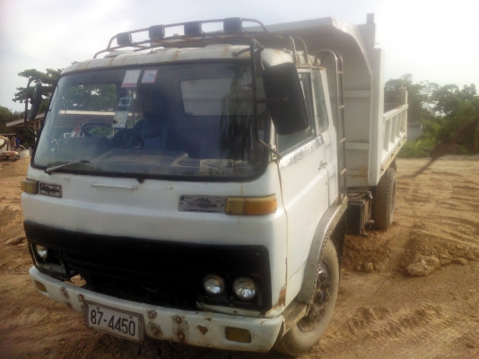 ขายรถหกล้อดั้มISUZU  เครื่อง J  165แรง คัชซีสวยดั้มดีเครื่องแน่นพร้อมใช้