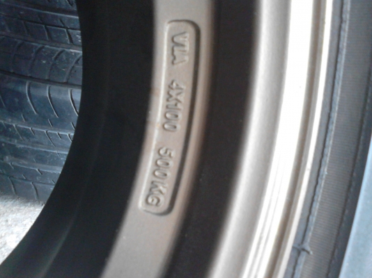 5 รูขนาด TOYOTA ขอบ 17 LENSO MIC 7.5JJX17 พร้อมยาง BRIDGESTONE 225/50R17 ชุด 4 ล้อ โทร.081-427-3941