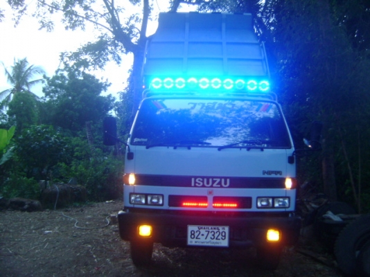 6 ล้อดั้ม ISUZU NRR 175 แรง