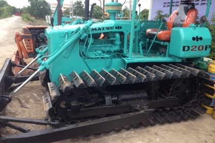 ขายD2-3 สภาพสวยๆ เครื่องดี ช่วงล่างดี ใบแทร็กเต็ม ใบเเทร็กสวยมากๆ ราคาคุยกันได้