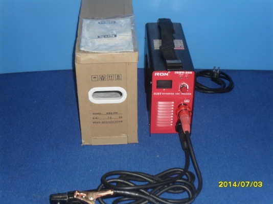ตู้เชื่อม SUPER  inverter 250 AMP  IRON นำ้หนักเบา ทนทาน เล็กแต่แจ๋ว ใช้ไฟบ้านได้เลย ผลิตในประเทศไทย โดยบริษัทของเยอรมัน รับประกัน 1 ปี พร้อมสายเชื่อม