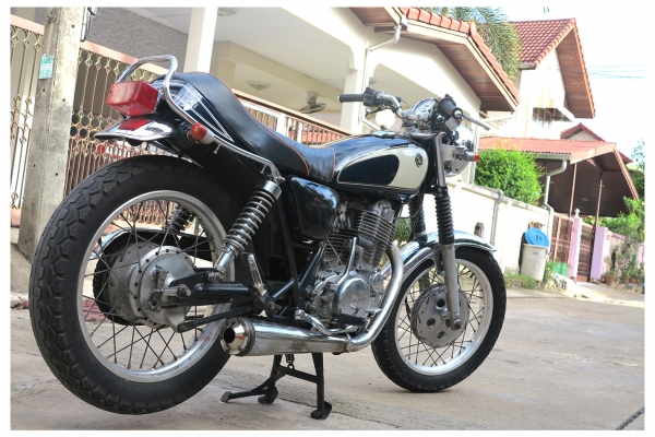 ---------- Yamaha SR400 (เลขเต็ม)  -------------