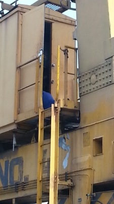 ขายตัวเครนยกของ 30.5 ตันพร้อมโครงสร้างเหล็กราคากิโลกรัมละ 20 บาท ขายตัวเครนยกของ 30.5 ตันพร้อมโครงสร้างเหล็กราคากิโลกรัมละ 20 บาท