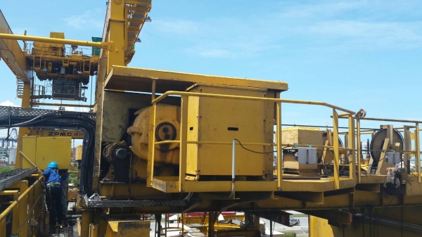 ขายตัวเครนยกของ 30.5 ตันพร้อมโครงสร้างเหล็กราคากิโลกรัมละ 20 บาท ขายตัวเครนยกของ 30.5 ตันพร้อมโครงสร้างเหล็กราคากิโลกรัมละ 20 บาท