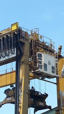 ขายตัวเครนยกของ 30.5 ตันพร้อมโครงสร้างเหล็กราคากิโลกรัมละ 20 บาท ขายตัวเครนยกของ 30.5 ตันพร้อมโครงสร้างเหล็กราคากิโลกรัมละ 20 บาท