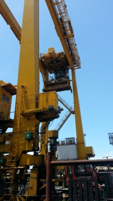 ขายตัวเครนยกของ 30.5 ตันพร้อมโครงสร้างเหล็กราคากิโลกรัมละ 20 บาท ขายตัวเครนยกของ 30.5 ตันพร้อมโครงสร้างเหล็กราคากิโลกรัมละ 20 บาท