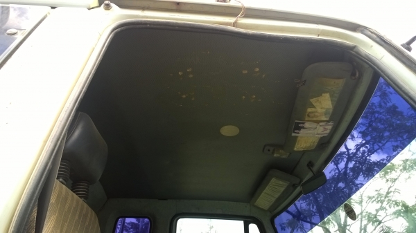 10ล้อ2เพลาFVZ32  195แรงนางฟ้า หัว-คัสซี(เดิมเป็นรถดั้ม) หัวเดิมบาง..พ่นสีเพาะคัสซี