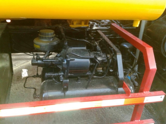 ขายรถ10ล้อบรรทุกน้ำมัน isuzu rocky 175 แรงม้า 1เพลา รถสวยพร้อมใช้งาน เอกสารครบเล่มทะเบียน ราคาคุยได้ 0872976734