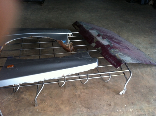 แก้มหน้าหัก big-m + ฝากระโปรงหน้าหัก แก้มหน้าหัก big-m + ฝากระโปรงหน้าหัก