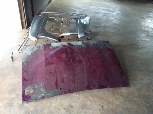 แก้มหน้าหัก big-m + ฝากระโปรงหน้าหัก แก้มหน้าหัก big-m + ฝากระโปรงหน้าหัก