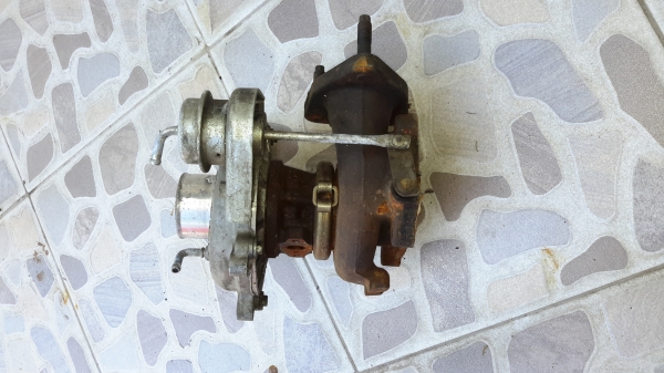 ขายเทอร์โบเก่า เสีย ของ toyota 2500 conmuter vego ขายเทอร์โบเก่า เสีย ของ toyota 2500 conmuter vego