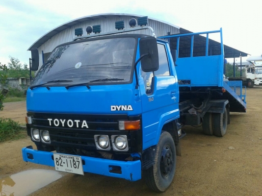 รถสไลด์..TOYOTA DYNA BU87 115แรง รถสวย...พร้อมใช้ ใช้งานอยู่ เล่มพร้อม..