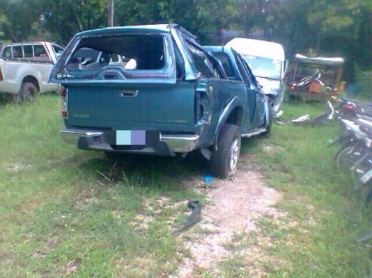 ซากดีเเมกด์ SX. เครื่อง2500 ปี04 โอนลอย  หรือแยกอะไหลขายทุกชิ้นมีหลายอีกหลายรุ่น โทร 081-6571322.เวศ