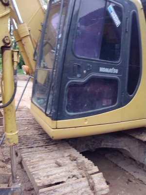 ขายรถแบ็คโฮ KOMATSU PC 120-6 เครื่องเดิม ปั๊มเดิม ไฟฟ้าครบ รถพร้อมใช้งาน เอกสารสัญญาซื้อขาย