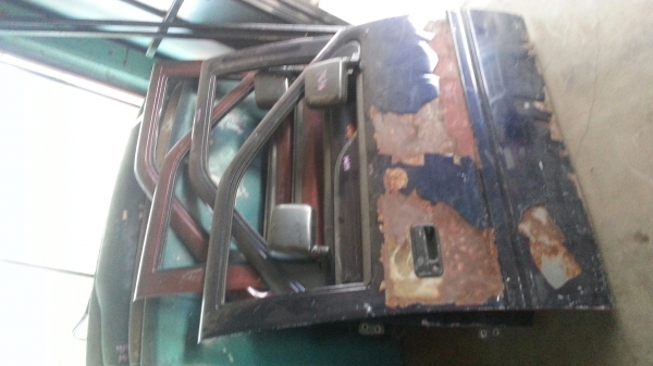 ประตู L200 อุปกรณ์ครบ ประตู L200 อุปกรณ์ครบ