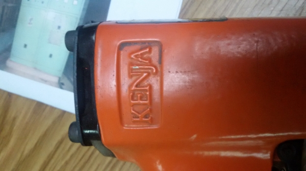 +++ ขาย ปืนยิงตะปูลม แมกคู่ KENJA +++มือ2