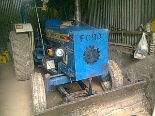 ขายด่วน ฟอร์ด6600 เล่มทะเบียนพร้อม อุปกรณ์ผานดันหน้า ผานหลัง 350000 ราคาคุยได้