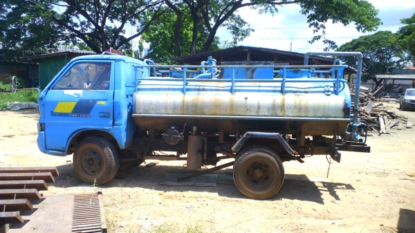 รถบรรทุกน้ำ ISUZU ELF เครื่อง อีซูสุ C240 ถังจุน้ำได้ 3,000 ลิตร.