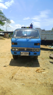 รถบรรทุกน้ำ ISUZU ELF เครื่อง อีซูสุ C240 ถังจุน้ำได้ 3,000 ลิตร.