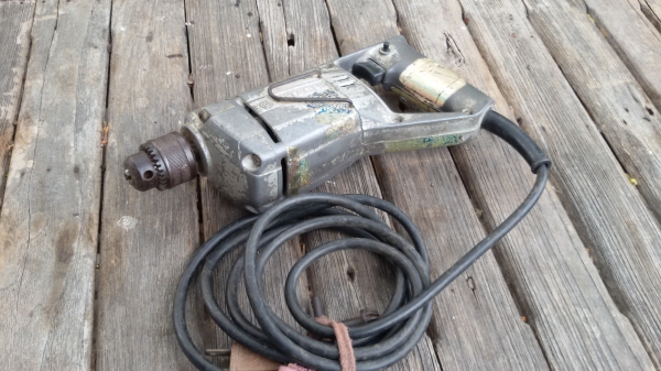 +++ขายสว่านมือ ยีห้อ HITACHI มือ2 +++กทม