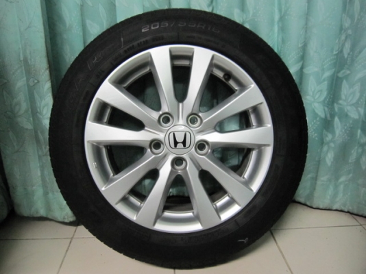ขายล้อแม็ก Honda Civic พร้อมยางขอบ 16 สภาพใหม่ๆ