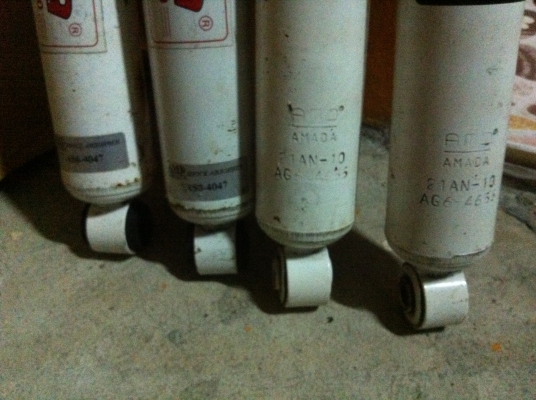 ขายโช็ค กะบะสูงเพิ่ม 2นิ้ว ครับ 4,000 B.