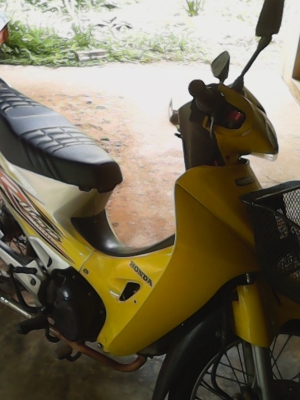 ขายเวฟ 125 R ใหญ่ ราคาถูก ราคาต่อรองได้นิดหน่อยค่ะ