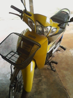 ขายเวฟ 125 R ใหญ่ ราคาถูก ราคาต่อรองได้นิดหน่อยค่ะ