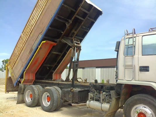 ขาย 10 ล้อดั้ม 2เพลา สอบถามได้