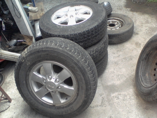 ล้อดีแม็ค D-MAX แม็คพร้อมยาง4เส้นถูกๆ ล้อดีแม็ค D-MAX แม็คพร้อมยาง4เส้นถูกๆ