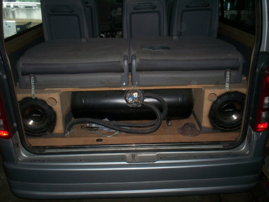 ตู้ซับ พร้อมซับ10นิ้ว2ดอก ใส่ท้ายรถตู้คอมมูเตอร์