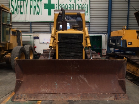 CAT D6D ตีนไก่สภาพสวย นำเข้าจากยุโรป เครื่องไดเรคอินเจคชั่น