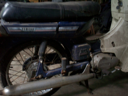 มอเตอร์ไซด์ YAMAHA  mate100  อุปกรณ์ยังครบอยู่ มีเล่ม คาบูน้ำมันรั่ว