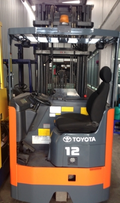 ขายรถฟอร์คลิฟท์  ไฟฟ้า นั่งขับ  TOYOTA - 6FBRE12 - 30650  ปี 2001  Triplex F/F M6 SS  ติดต่อ  คุณเบียร์  094-4895646