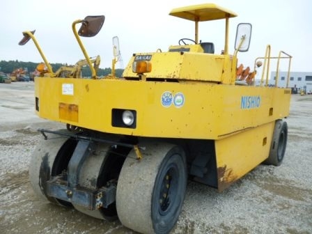 รถบดล้อยาง 7 ล้อ SAKAI T2