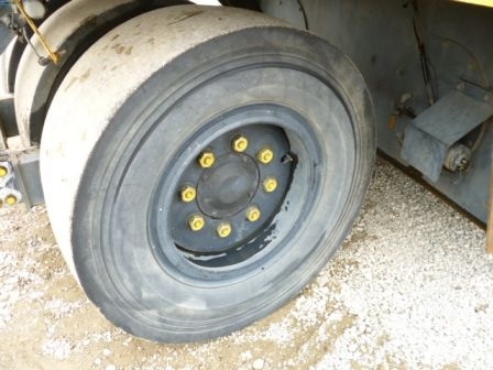 รถบดล้อยาง 7 ล้อ SAKAI T2