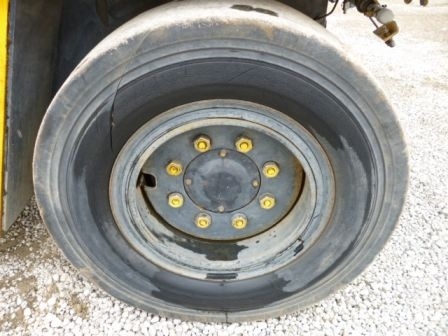 รถบดล้อยาง 7 ล้อ SAKAI T2