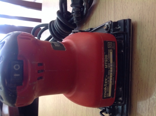 ขายเครื่องขัดกระดาษทราย. Maktec แบบสั่น (กระปุก)